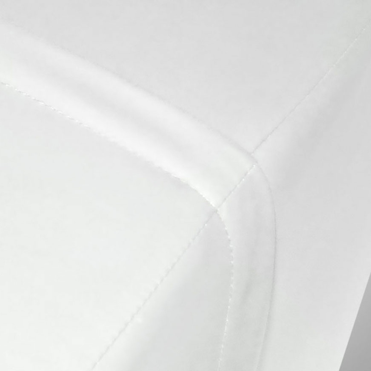 Wasserdichter Matratzenbezug in weiß