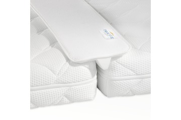 Doppelbettbrücke mit Bezug