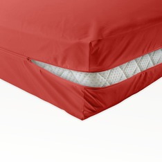unversteppter Matratzenbezug rot